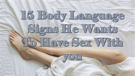 he licks her|15 Body Language Signs That a Guy Wants to Kiss You